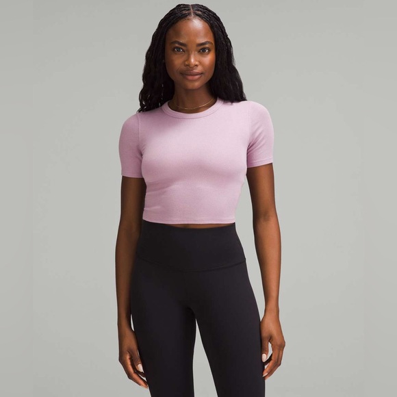 lululemon athletica Tops - Lululemon Hold Tight Straight-Hem Cropped T-Shirt Rose Blush Size 8